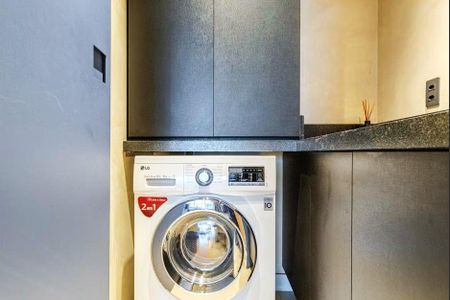 17_photo/95273815f7.6a8eeeb5f47b25df-ATLAS-db694405-981e-4e4b-a0c2-341b38f48385.jpg de kitnet/studio à venda com 1 quarto, 61m² em Centro, Florianópolis