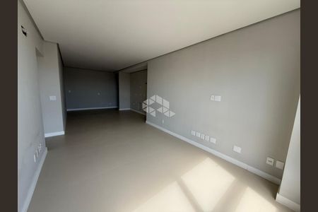 3_photo/95273815f7.d2743de946fee3d0-ATLAS-bc13fea3-6a7b-49e1-8184-1908c0e9e5fc.jpg de apartamento à venda com 2 quartos, 73m² em Centro, Florianópolis