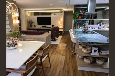 2_photo/9527381607.b7affed169ae5f6b-ATLAS-d8e48d29-5f70-4e09-bd03-d0f14af9cfe4.jpg de apartamento à venda com 3 quartos, 165m² em Centro, Florianópolis