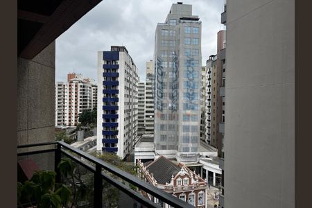 8_photo/9527381619.0bd15f2ce00d3616-ATLAS-cc0d62d2-a761-43c4-b363-d6ecbf4a7ba2.jpg de apartamento à venda com 3 quartos, 117m² em Centro, Florianópolis