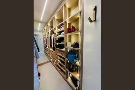 17_photo/952738163d.1f3d621ff1945e8f-ATLAS-989e19aa-aeb8-498e-b167-e14fb49cd1fe.jpg de apartamento à venda com 3 quartos, 220m² em Centro, Florianópolis