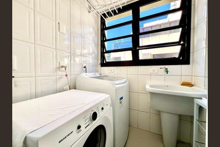 37_photo/9527381675.3452dde00527b409-ATLAS-10f3e303-0a38-466e-a01b-e48d29ecda91.jpg de apartamento à venda com 4 quartos, 204m² em Centro, Florianópolis