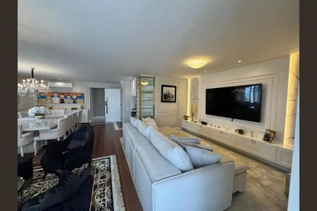 2_photo/952738167d.e355657132eec1c8-ATLAS-143a191e-3e42-409e-bb35-62f481dfb379.jpg de apartamento à venda com 4 quartos, 204m² em Centro, Florianópolis