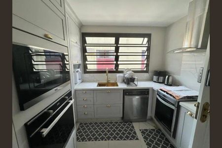 6_photo/952738167d.e355657132eec1c8-ATLAS-3aaa7f48-de59-4de9-b210-52f44c696fb5.jpg de apartamento à venda com 4 quartos, 204m² em Centro, Florianópolis