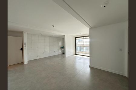 3_photo/95273816f7.9f5710077e806238-ATLAS-e30867da-9a97-47b6-8d77-b23e1f0ffc35.jpg de apartamento à venda com 3 quartos, 95m² em Centro, Florianópolis