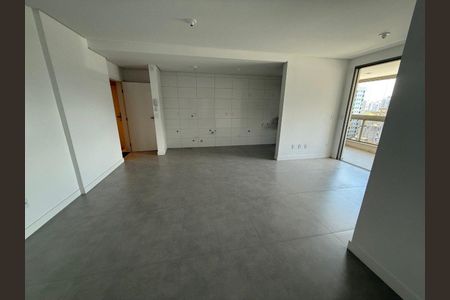 4_photo/9527381701.0c256f9e91fec03f-ATLAS-711de9ba-e9e3-4711-b821-46bd5115741f.jpg de apartamento à venda com 3 quartos, 95m² em Centro, Florianópolis