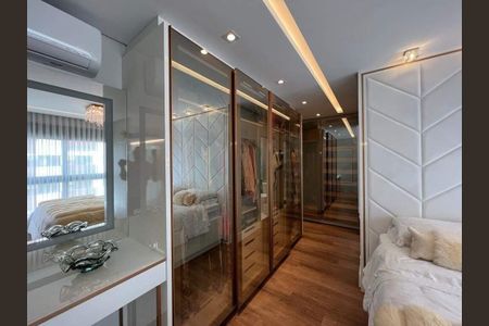 27_photo/952738175b.d68f4611ba09dc89-ATLAS-8d747df3-bde3-4608-bfae-69ae70f3059e.jpg de apartamento à venda com 3 quartos, 138m² em Centro, Florianópolis