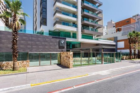 33_photo/952738175b.d68f4611ba09dc89-ATLAS-e44566aa-1291-45b5-b41c-22f2e7e2da68.jpg de apartamento à venda com 3 quartos, 138m² em Centro, Florianópolis