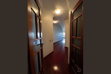 12_photo/9527381761.b84a53776b7940e6-ATLAS-0921d978-148a-4c8b-9de1-1d5a3e224b6f.jpg de apartamento à venda com 3 quartos, 214m² em Centro, Florianópolis