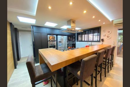 9_photo/95273817b5.e59ef7ffc1f6a2f1-ATLAS-088ffd6e-9ab8-4dbc-a200-c5123a794ad6.jpg de apartamento para alugar com 4 quartos, 325m² em Centro, Florianópolis