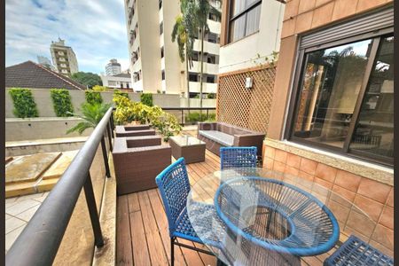 7_photo/95273817b5.e59ef7ffc1f6a2f1-ATLAS-1c026a15-2d64-4319-a2a5-ad7a978d08e6.jpg de apartamento para alugar com 4 quartos, 325m² em Centro, Florianópolis