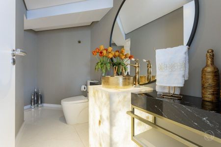 8_photo/95273817bd.7f05d8e46dbffa6e-ATLAS-e447d8e7-2a0a-42a3-8335-2e45ecc58976.jpg de apartamento à venda com 4 quartos, 293m² em Centro, Florianópolis