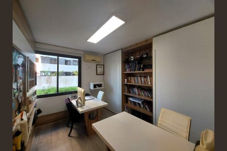 4_photo/95273817c9.4382e5dec0b19b56-ATLAS-55c8b9ac-ef4e-4184-bbce-d272818402e9.jpg de apartamento à venda com 4 quartos, 326m² em Centro, Florianópolis