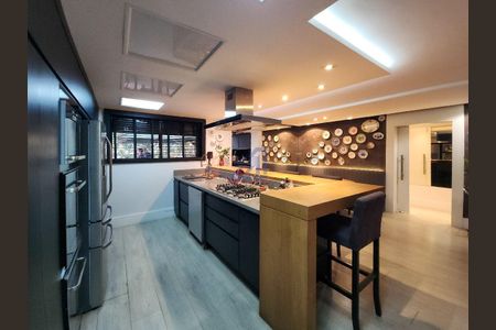 11_photo/95273817c9.f6ecf0ad6d9e67e9-ATLAS-53bbb1c9-6b15-4ca4-961a-1a5fcb618b37.jpg de apartamento à venda com 4 quartos, 326m² em Centro, Florianópolis