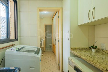 12_photo/95273817d9.b359f9858d6cf00b-ATLAS-2bfc9ce4-c0f6-4209-8f7c-20eefb7cafaf.jpg de apartamento à venda com 3 quartos, 107m² em Centro, Florianópolis