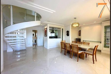 2_photo/95273817ef.fb6fd34be58ce676-ATLAS-db0d0236-285e-49ba-8a89-29e75b11feb9.jpg de apartamento à venda com 4 quartos, 239m² em Centro, Florianópolis