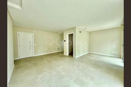 2_photo/95273817f5.b8cec8d323d30082-ATLAS-bb0a6f43-d1de-4f0c-bb3f-e4e5a7f88aee.jpg de apartamento à venda com 1 quarto, 67m² em Centro, Florianópolis