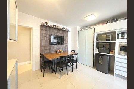 16_photo/9527381823.7fb80f73f2f9ad07-ATLAS-1fff136e-a78c-4eff-bfd7-e8949c24efef.jpg de apartamento à venda com 4 quartos, 256m² em Centro, Florianópolis