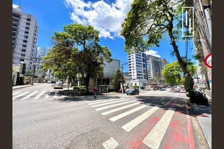 3_photo/952738189b.02f29140979457be-ATLAS-1f2f736d-36d7-497a-b896-da501fe216f7.jpg de apartamento à venda com 2 quartos, 72m² em Centro, Florianópolis