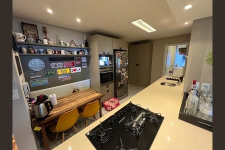 4_photo/95273818cf.b9011c6352d0a570-ATLAS-6644fad7-e548-4aba-8f92-e919f6ef757c.jpg de apartamento à venda com 3 quartos, 100m² em Centro, Florianópolis