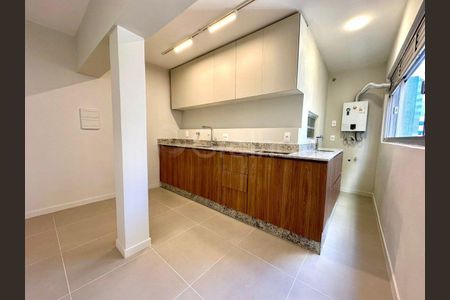 10_photo/95273818fb.3abe4bc7452176cb-ATLAS-a8e0dfe3-c40c-4f15-990d-c72c8a4b9164.jpg de apartamento à venda com 1 quarto, 43m² em Centro, Florianópolis