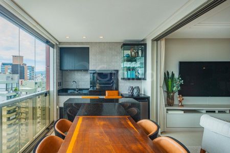 9_photo/9527381905.d551929bbf27cc41-ATLAS-b09d8230-be67-4f69-8ce0-e23e4e8b3a56.jpg de apartamento à venda com 4 quartos, 170m² em Centro, Florianópolis