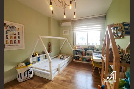 3_photo/9527381939.936c2425f1b8dfc9-ATLAS-103f7a29-b77d-4ff1-a853-1982c58c859a.jpg de apartamento à venda com 4 quartos, 230m² em Centro, Florianópolis