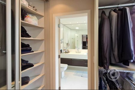 10_photo/9527381993.65d06cfc7c2eead6-ATLAS-a260f73f-6cbd-422b-80ce-e7e721d706a4.jpg de apartamento à venda com 2 quartos, 256m² em Centro, Florianópolis