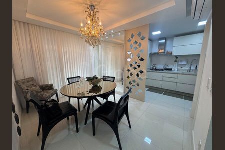 17_photo/95273819df.db0c0bc5bf356f98-ATLAS-7e8158e8-d0d2-40ef-8d90-be4f58c46b2e.jpg de apartamento à venda com 2 quartos, 264m² em Centro, Florianópolis