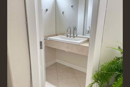 13_photo/9527381dff.b603103cb5afadc9-ATLAS-3fe27d3b-aafd-4cb3-ad72-a67e64b6e02e.jpg de apartamento à venda com 3 quartos, 158m² em Centro, Florianópolis