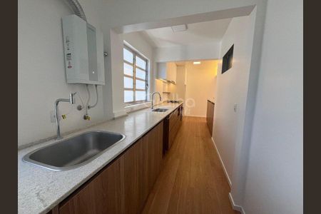 3_photo/9527381e3f.7d4e38e493e4d604-ATLAS-23babbdb-d2f6-4a24-8403-9bcd8b00dbcd.jpg de apartamento para alugar com 3 quartos, 97m² em Centro, Florianópolis