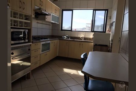 8_photo/9527381e4b.ab7460a8e7f98d37-ATLAS-b0a3f542-1b1d-43d6-8cad-23dbd4c38efc.jpg de apartamento à venda com 3 quartos, 212m² em Centro, Florianópolis