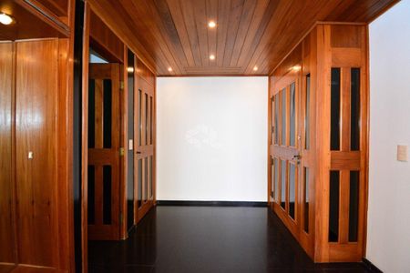 8_photo/9527381e7f.ddaede3480278d9e-ATLAS-2483aed6-7865-4e96-9c79-2a10a3070751.jpg de apartamento à venda com 4 quartos, 315m² em Centro, Florianópolis