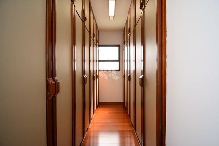 36_photo/9527381e7f.ddaede3480278d9e-ATLAS-aafbf85d-1d4b-48ec-82f8-b649d88b96e4.jpg de apartamento à venda com 4 quartos, 315m² em Centro, Florianópolis