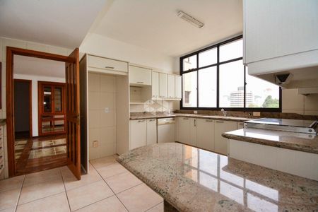 38_photo/9527381e7f.ddaede3480278d9e-ATLAS-c5eef21d-0283-4de2-aa0a-4220ce43ddfc.jpg de apartamento à venda com 4 quartos, 315m² em Centro, Florianópolis