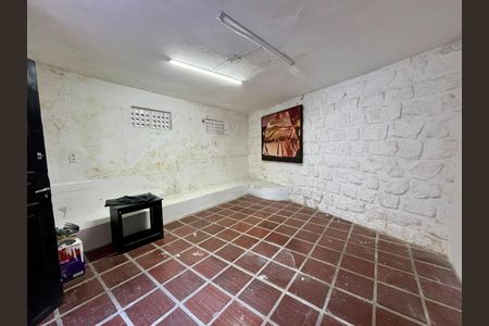 25_photo/9527381e87.b3d4a73ab7fa23b4-ATLAS-2af4f9b6-93fb-4c7b-bc22-a4fd9d4e18bf.jpg de casa à venda com 0 quarto, 231m² em Centro, Florianópolis