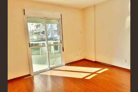 7_photo/9527381ebb.76f6f0e2678533ba-ATLAS-2cbee2bf-d751-4db5-ae97-1723bf70e834.jpg de apartamento à venda com 3 quartos, 150m² em Centro, Florianópolis