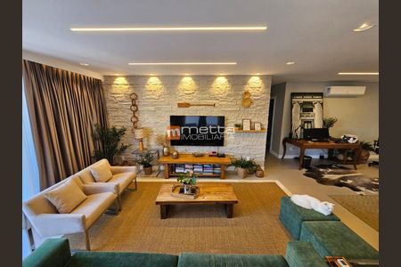 8_photo/9527381eff.bb2cfda027800a9a-ATLAS-07673344-4f5d-4b8a-8eaa-8eb41066d924.jpg de apartamento à venda com 3 quartos, 241m² em Centro, Florianópolis