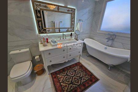 24_photo/9527381eff.bb2cfda027800a9a-ATLAS-df2134d0-d010-456f-9a62-6d632600a437.jpg de apartamento à venda com 3 quartos, 241m² em Centro, Florianópolis