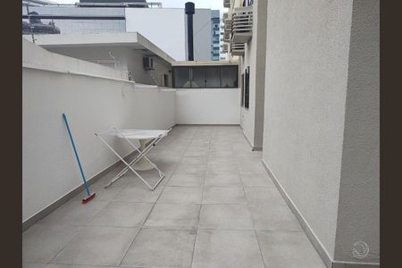 17_photo/9527381f09.c281d4ca517ff2db-ATLAS-5cc268b9-4e19-4bb2-9a01-97a344a2736e.jpg de apartamento à venda com 4 quartos, 129m² em Centro, Florianópolis