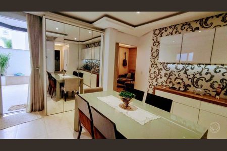 4_photo/9527381f09.c281d4ca517ff2db-ATLAS-bca85503-99f5-4b4a-b9a3-b20925a478bf.jpg de apartamento à venda com 4 quartos, 129m² em Centro, Florianópolis