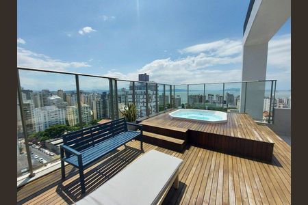 47_photo/9527381f17.a3fc3d29eb7d95c8-ATLAS-27ee3954-e1b0-4e13-a062-c14cfc7eac7a.jpg de apartamento à venda com 2 quartos, 75m² em Centro, Florianópolis