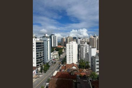 8_photo/9527381f6f.7f372dac57eb1428-ATLAS-e6bc2ac5-92c3-4aa6-8bd4-7ac914eae414.jpg de apartamento para alugar com 1 quarto, 40m² em Centro, Florianópolis