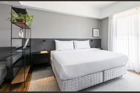 12_photo/9527381f6f.dd63bef89a0f751f-ATLAS-b6aaf2ba-ef62-4a6c-bde2-2adb6b40bce4.jpg de apartamento para alugar com 1 quarto, 35m² em Centro, Florianópolis