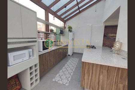 2_photo/9527381f83.5d0fc8648d64f8b7-ATLAS-0f5f62a6-7fe3-4fae-b776-c207a8c80cd2.jpg de apartamento à venda com 2 quartos, 173m² em Centro, Florianópolis