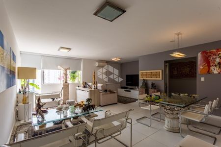 3_photo/9527381f99.05acccb2dbb53537-ATLAS-13a88afa-e1ae-4225-80d9-5907d1fd7acf.jpg de apartamento à venda com 2 quartos, 94m² em Centro, Florianópolis