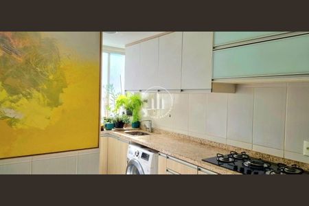 5_photo/9527381f99.db386ab68d8276e1-ATLAS-7e842e90-30af-4aa4-a4e4-604c858b99d5.jpg de apartamento à venda com 3 quartos, 96m² em Centro, Florianópolis