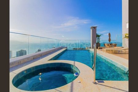 49_photo/9527381fab.4d87155b3589a1e3-ATLAS-a64ffb0f-90d1-4462-b2ba-97dd22cae7b0.jpg de apartamento à venda com 3 quartos, 226m² em Centro, Florianópolis