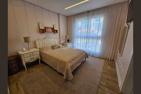 41_photo/9527381fab.4d87155b3589a1e3-ATLAS-e74e698a-fa76-482a-8a5a-3aae5f4ccb29.jpg de apartamento à venda com 3 quartos, 226m² em Centro, Florianópolis