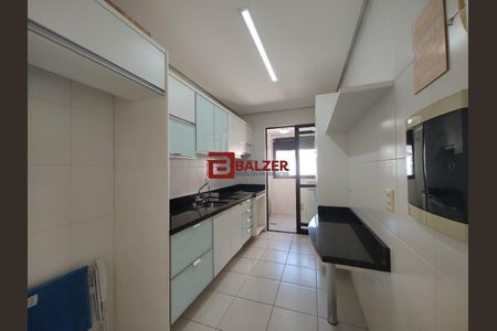 8_photo/9527381faf.0e5883cd31689f99-ATLAS-aab8e5fb-4985-4345-8df6-e2cb33fbe031.jpg de apartamento à venda com 3 quartos, 86m² em Centro, Florianópolis